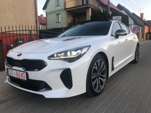 KIA STINGER GT-LINE