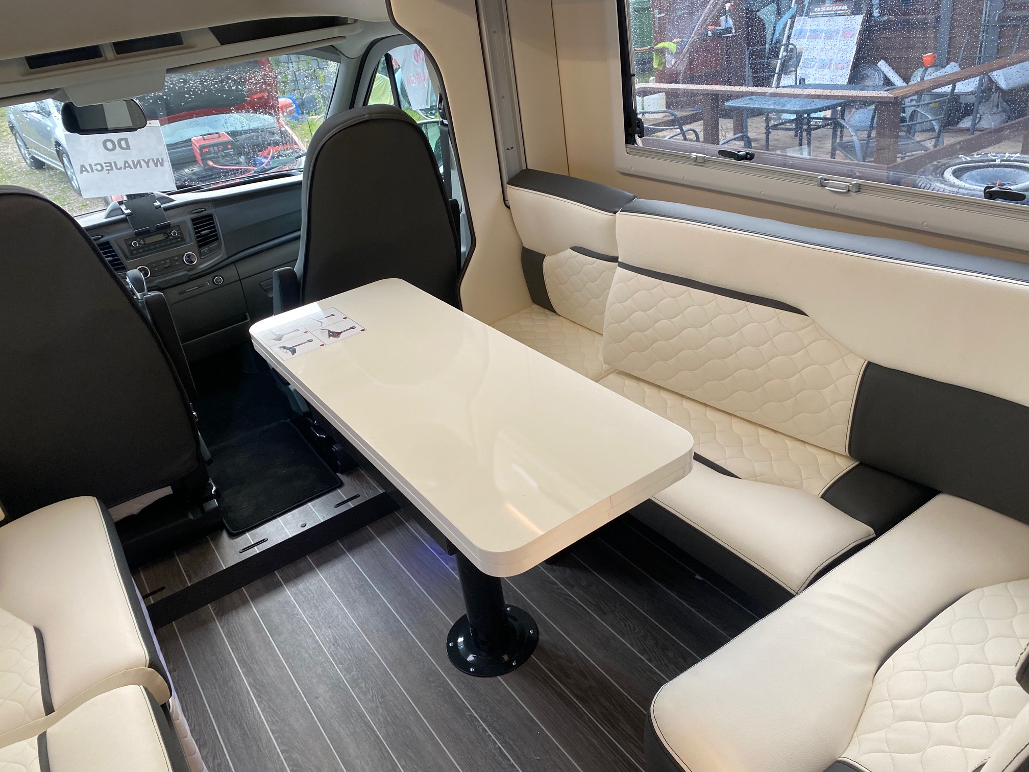 Camper 6 i 5 osobowy ford transit wersji VIP campery nowe Automat www.kampervip.pl