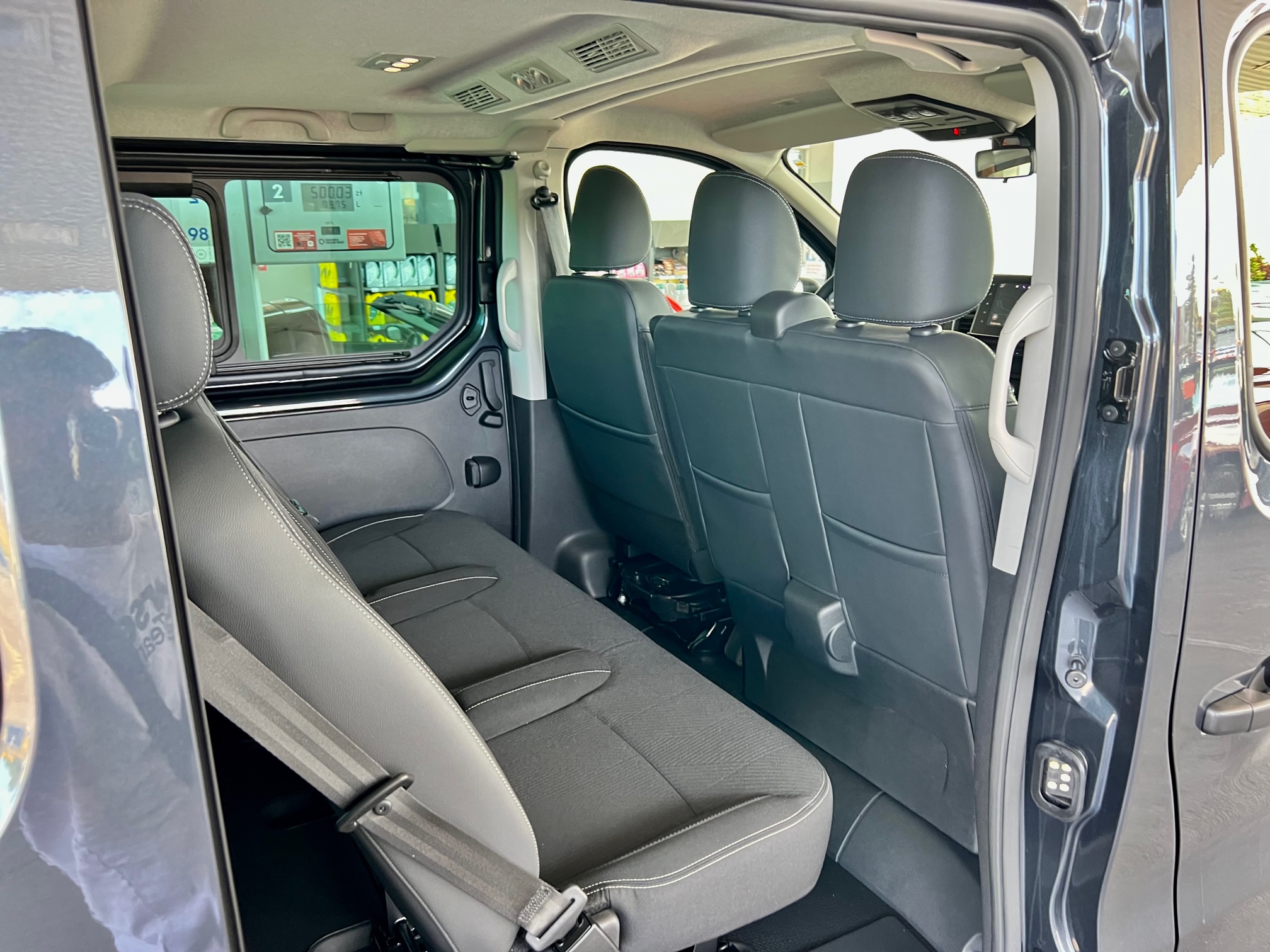 Renault trafic Long Najnowszy 9.os