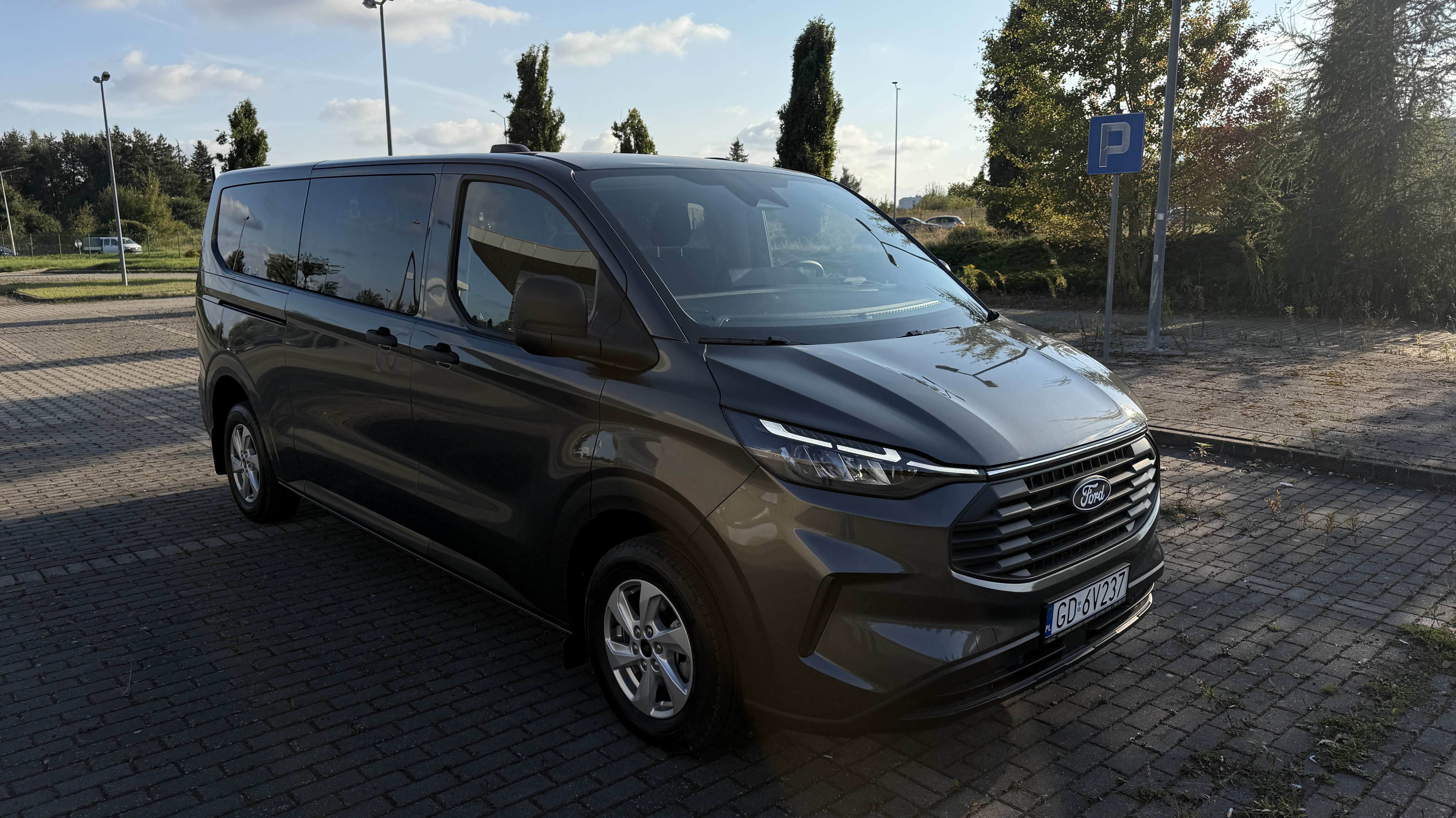 FORD TOURNEO CUSTOM LONG 8 OSOBOWY AUTOMAT