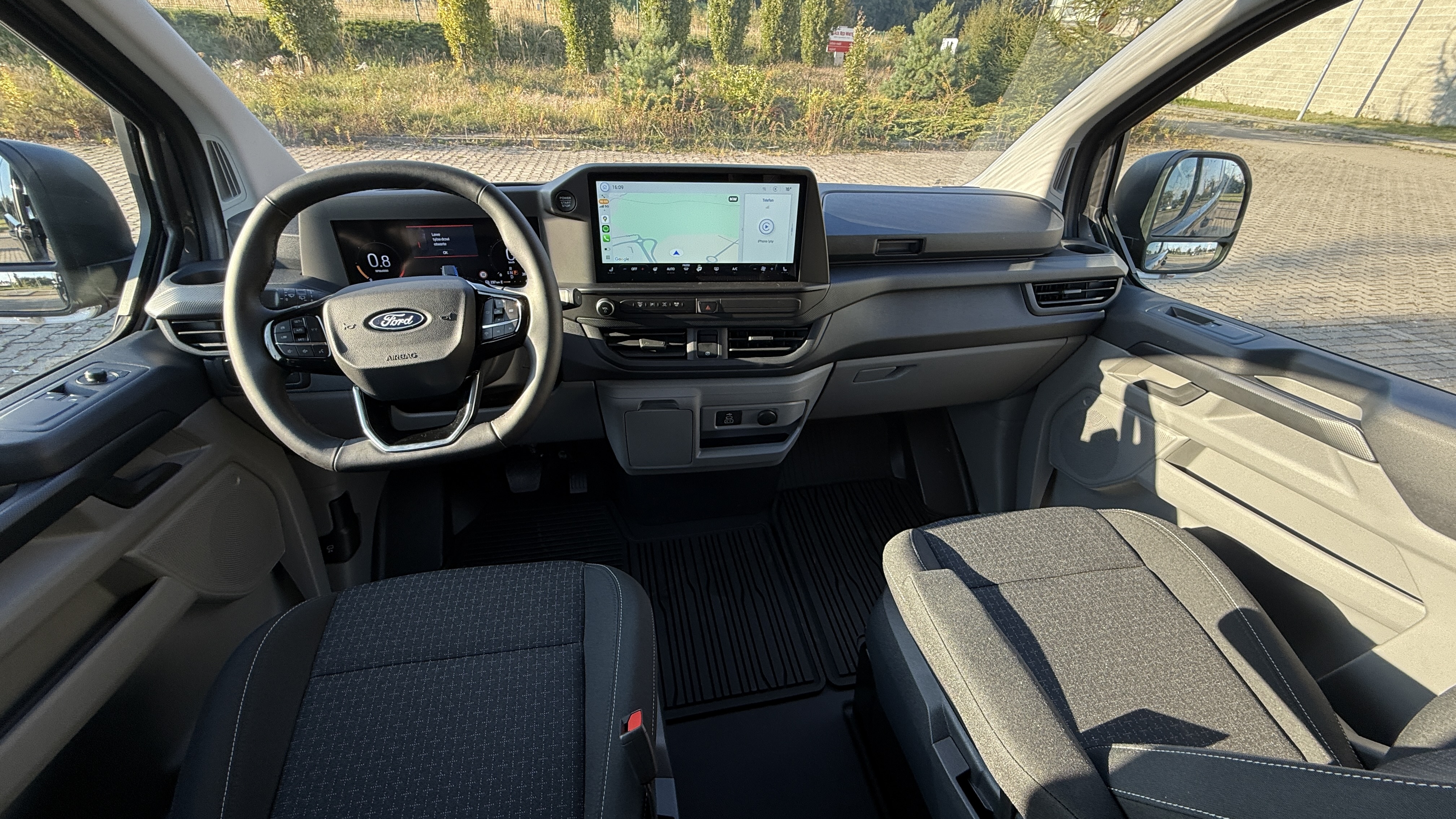 FORD TOURNEO CUSTOM LONG 8 OSOBOWY AUTOMAT